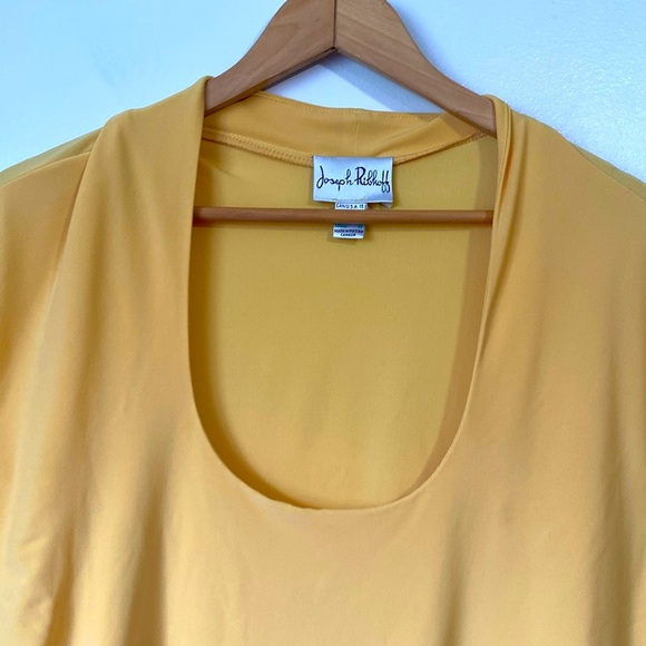 Joseph Ribkoff Light Yellow Sleeveless stretchy Top shirt size 16 - Picture 2 of 9